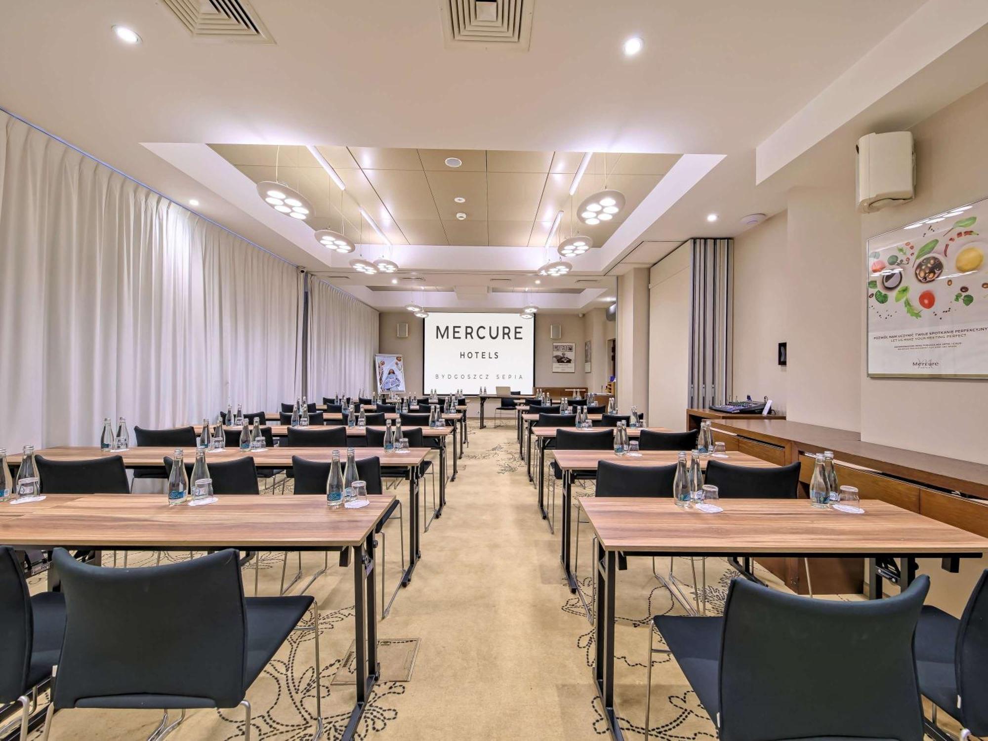 比得哥什乌贼 美居酒店 外观 照片