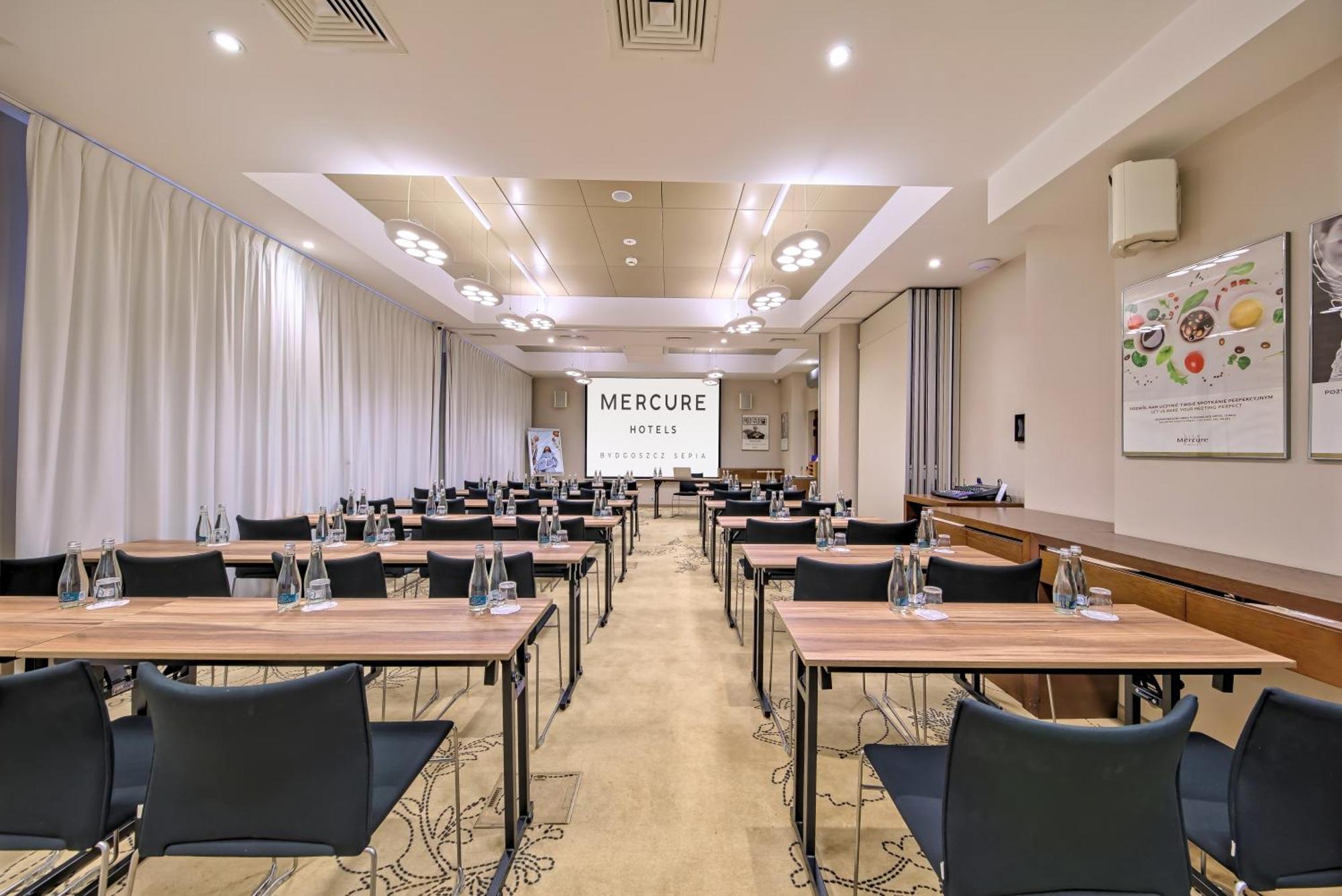 比得哥什乌贼 美居酒店 外观 照片